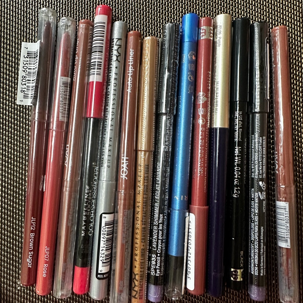 14 lip liners eyeliners new bundle #61